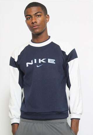 VINTAGE NIKE SWEATSHIRT
