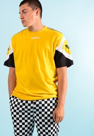 VINTAGE ADIDAS TEE SHIRT