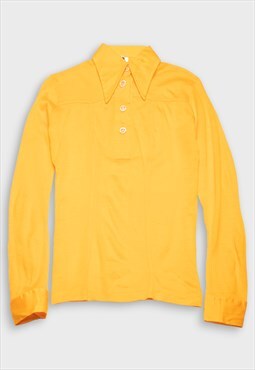 Long sleeves yellow t-shirt