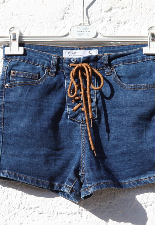 garment image