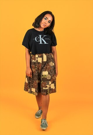 BROWN KNEE LENGTH PATTERNED SHORTS