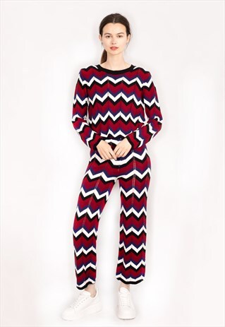 SOFT KNIT LONG SLEEVES CROP TOP & TROUSERS IN ZIG ZAG