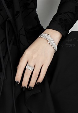 Sterling Silver Ring with Irregular Texture Hem Design