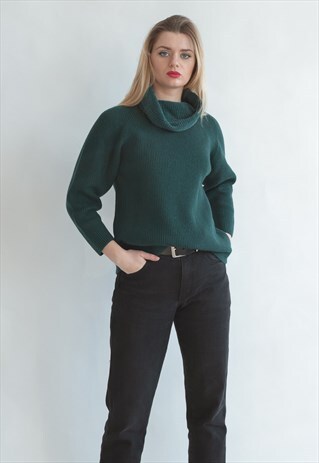 VINTAGE 80S BOXY HIGH NECK JUMPER IN GREEN