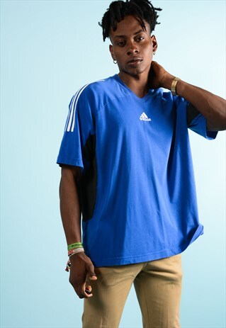 VINTAGE ADIDAS TEE SHIRT