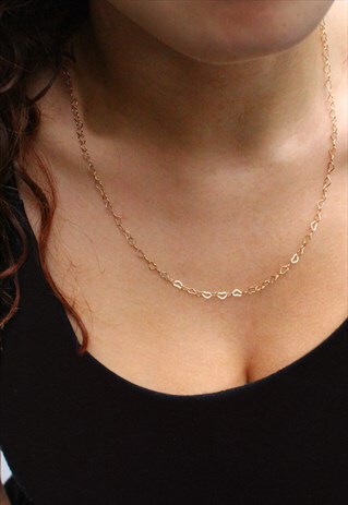 HEART CHAIN NECKLACE IN GOLD