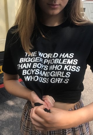 T-SHIRT IN BLACK WITH EQUAL GAY RIGHTS SLOGAN