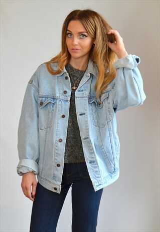 VINTAGE 90S OVERSIZED WASHED LIGHT BLUE DENIM JACKET