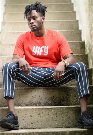 GEO LOGO T-SHIRT IN RED.