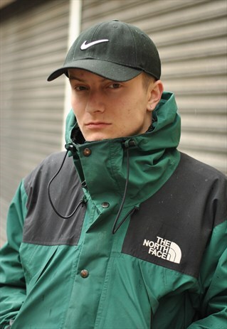 VINTAGE NIKE DAD CAP