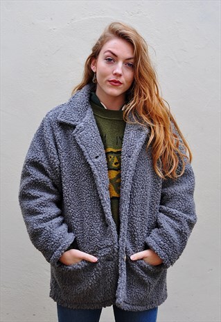 VINTAGE GRUNGE GREY OVERSIZE FAUX FUR JACKET