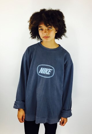 NIKE OVERSIZED EMBROIDERED SWEATSHIRT