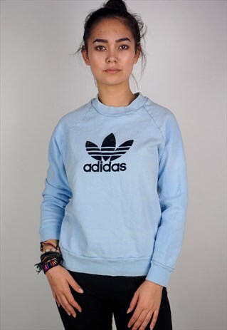 VINTAGE 90'S ADIDAS SWEATSHIRT