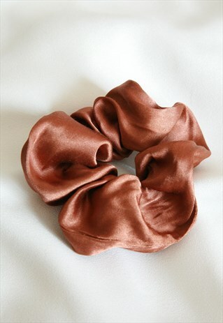 RUST SATIN HAIR SCRUNCHIE