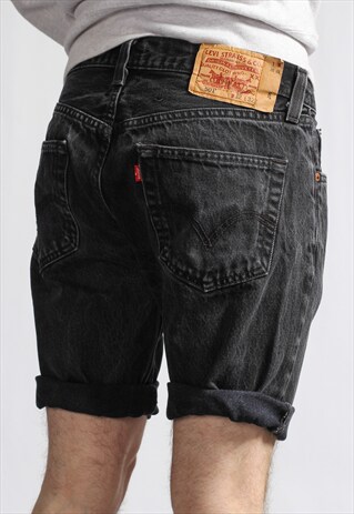 VINTAGE LEVI'S DENIM SHORTS