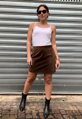 VINTAGE 80S MINI SKIRT IN BROWN SUEDE
