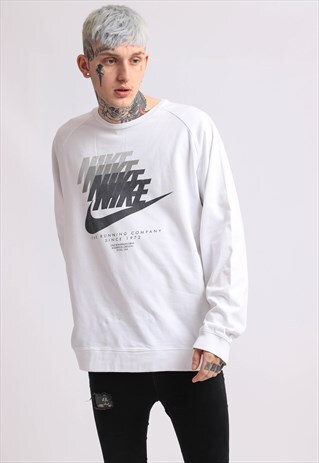 VINTAGE NIKE SWEATSHIRT
