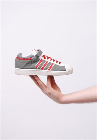 VINTAGE ADIDAS TRAINERS