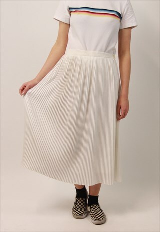 VINTAGE HIGH WAISTED SHORTS