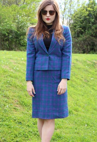 VINTAGE 70S USA TWO PIECE SUIT - SIZE 6/8 - RARE MADE IN USA