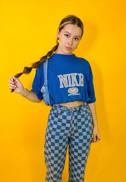 Vintage 90s Cute Nike Cropped Swoosh T-Shirt