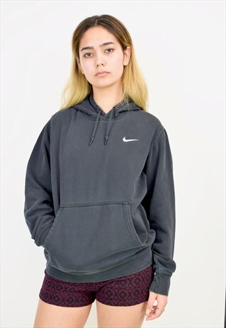 VINTAGE 90'S NIKE HOODIE