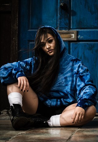 THE BLUE TIE DYE SUMMER FESTIVA LHOODIE