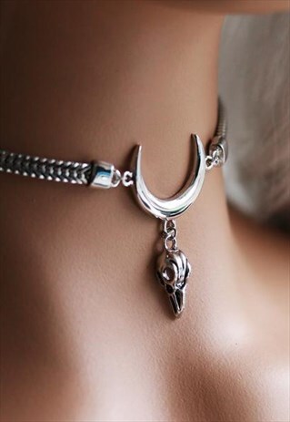 RAVEN NIGHT STALKER GOTHIC CRESCENT MOON CHOKER
