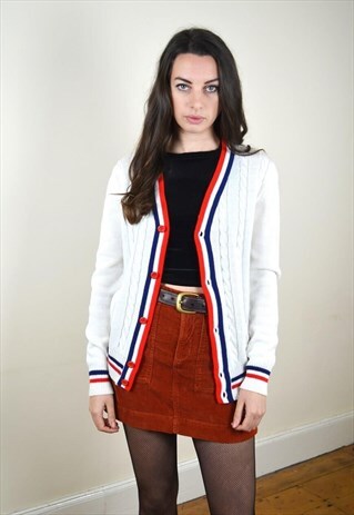 80S VINTAGE WHITE AND RED KNIT BUTTON UP CARDIGAN