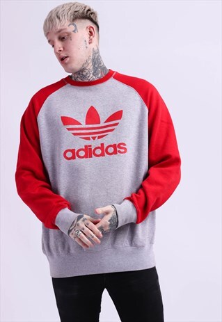 VINTAGE ADIDAS SWEATSHIRT