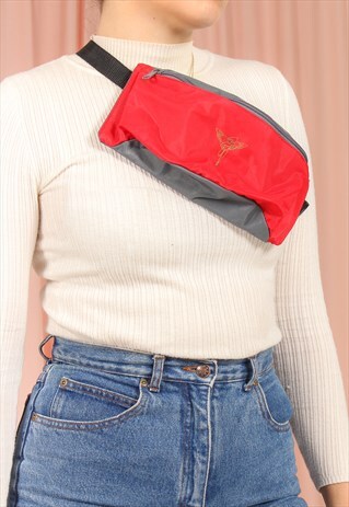 VINTAGE 90S RED NYLON BUM BAG