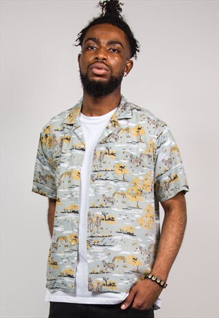VINTAGE 90'S SAFARI ANIMAL SHORT SLEEVE SHIRT