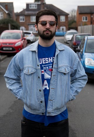 VINTAGE WARNER BROTHERS LOONEY TUNES DENIM JACKET