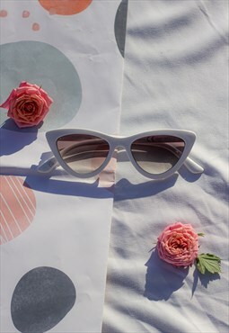 White Deep Mini Cat Eye Sunglasses