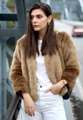 VINTAGE-INSPIRED FAUX FUR JACKET
