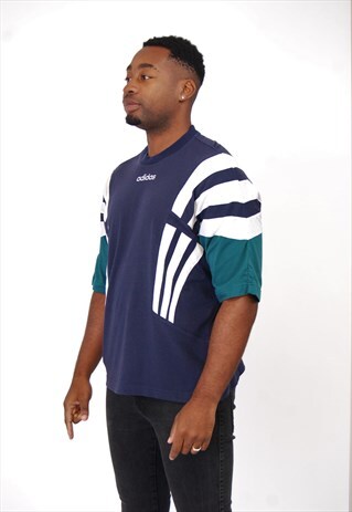 VINTAGE ADIDAS T-SHIRT