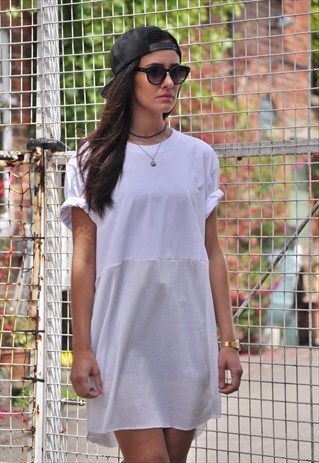 NEW 90'S OVER SIZE WHITE ON WHITE AIRTEX TOP T-SHIRT DRESS