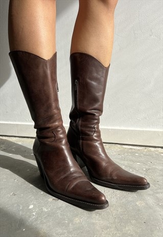 VINTAGE 00S BROWN COWBOY BOOTS