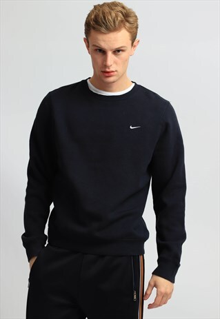VINTAGE NIKE SWEATSHIRT