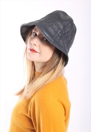 VINTAGE 80S LEATHER BUCKET HAT IN NAVY BLUE