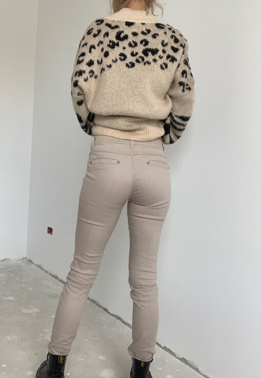 garment image