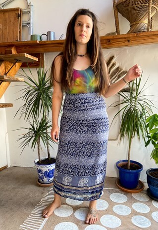 VINTAGE 90'S BLUE FLORAL PATTERNED MAXI SKIRT - S/M