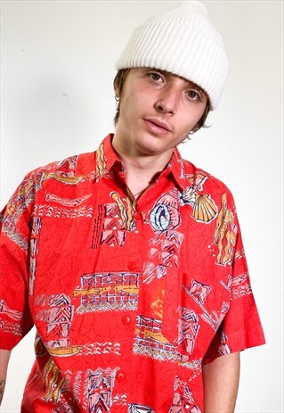 VINTAGE 90S BOATS AND SHELL FANTASY SHORT SLEEVED SHIRT