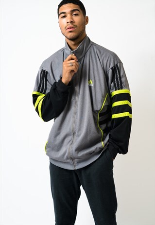 VINTAGE ADIDAS JACKET WITH ZIP OFF SLEEVES