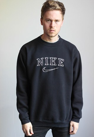 VINTAGE NIKE SWEATSHIRT