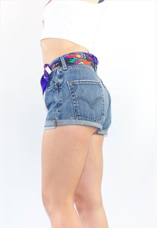 VINTAGE 80'S MID RISE LEVI SHORTS
