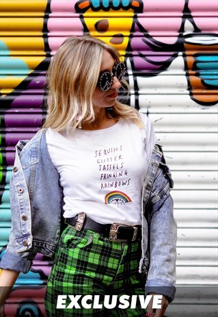 EXCLUSIVE FESTIVAL LIST CROPPED TSHIRT WHITE