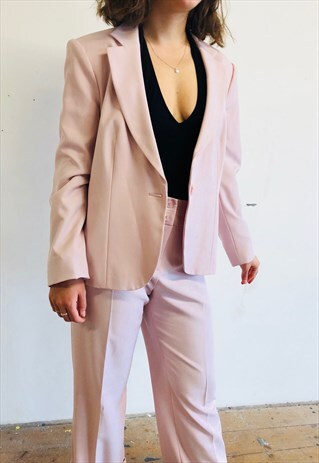 TROUSER SUIT
