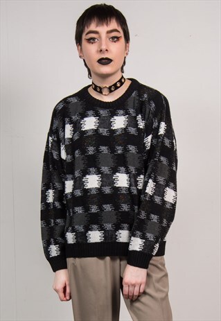 VINTAGE 90'S BLACK & WHITE CHECKED KNIT OVERSIZED JUMPER