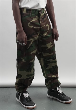 VINTAGE 90'S GREEN CAMOUFLAGE CARGO PANTS